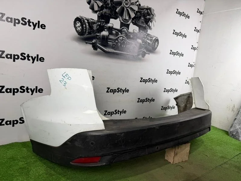 Бампер Ford Focus 3 2011