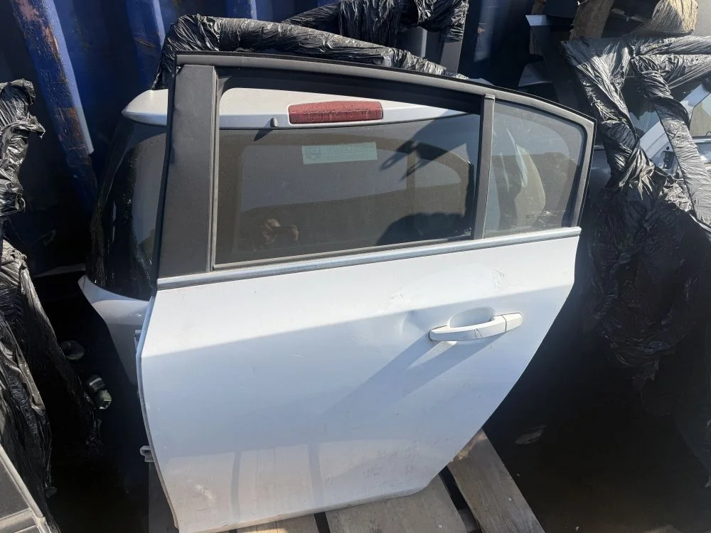 Дверь задняя левая chevrolet cruze хэтчбек