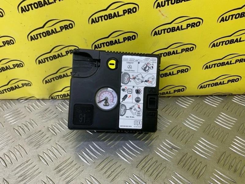 Компрессор для шин штатный Mercedes-Benz GLB 200 (2019-н.в) 2021 A0005838200 ВНЕДОРОЖНИК 1.3 I M282