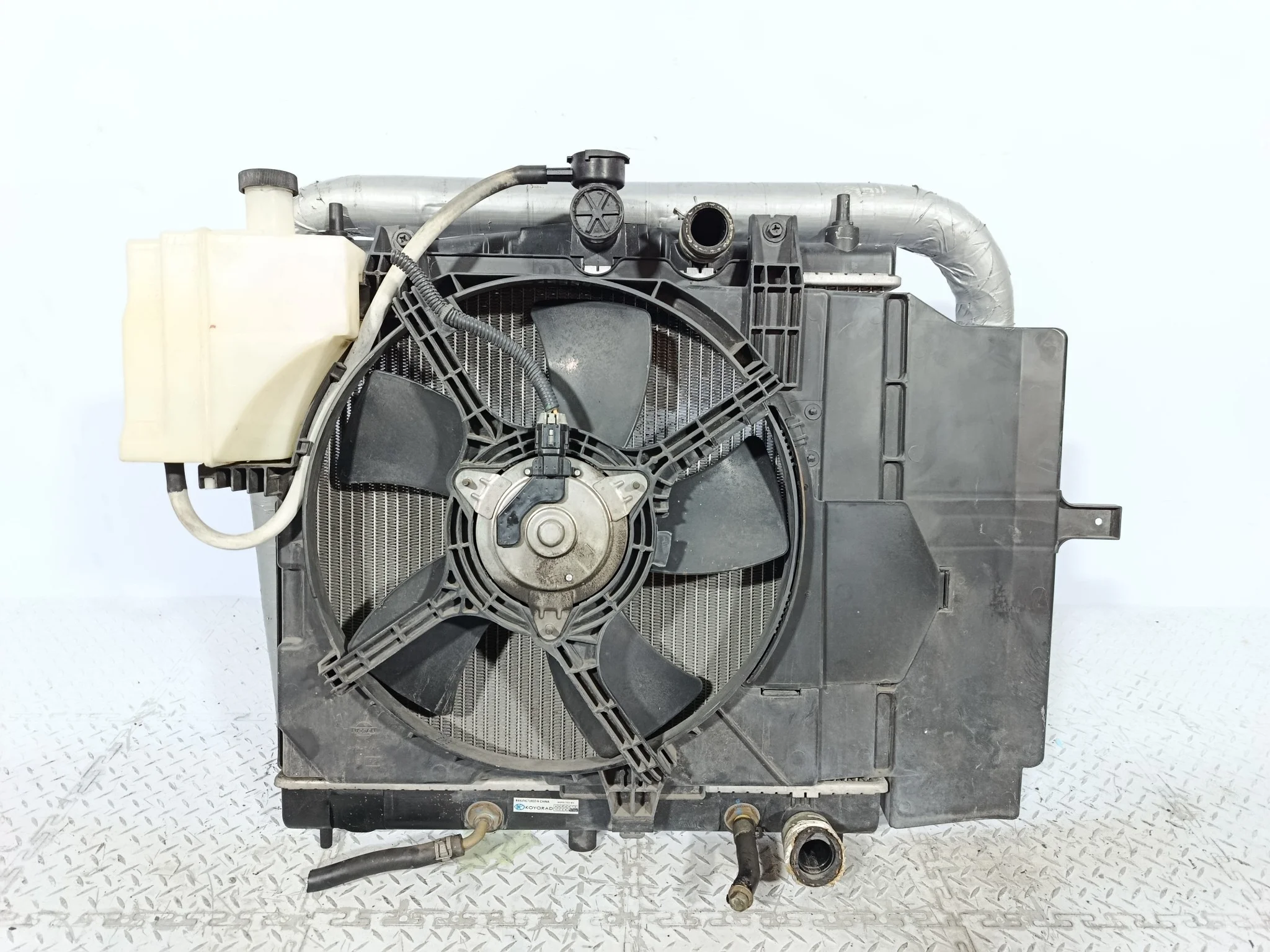 РАДИАТОР ДВИГАТЕЛЯ NISSAN 214603U500 NA8736