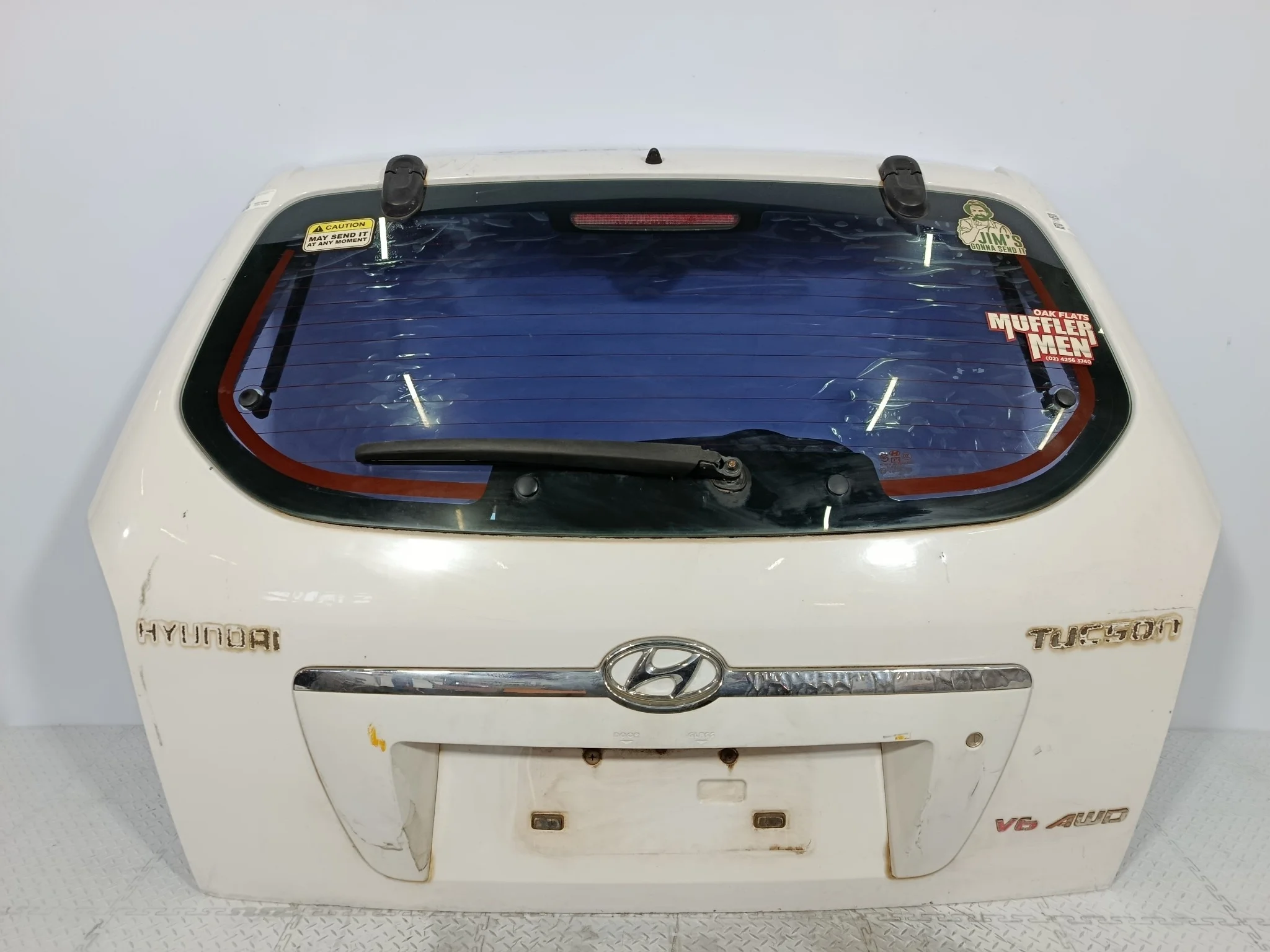 ДВЕРЬ ЗАДНЯЯ HYUNDAI TUCSON 737002E050 белый DY253