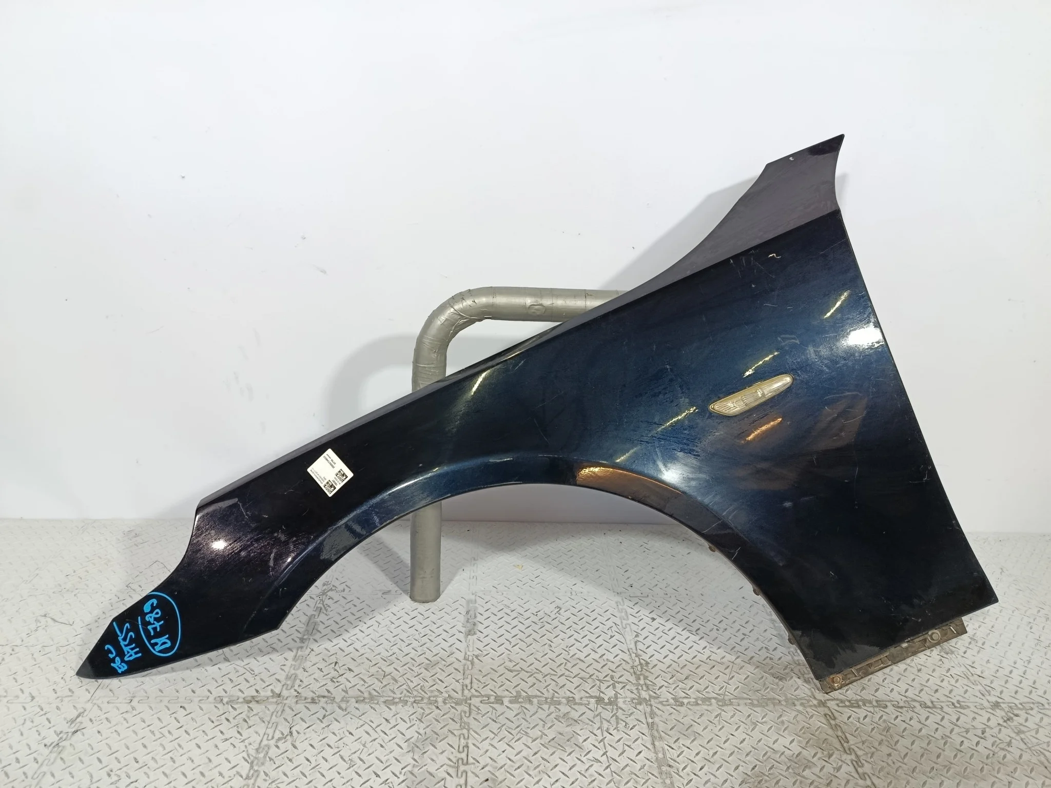 КРЫЛО BMW 5-SERIES 41357111429 ПЕРЕДНЕЕ ЛЕВОЕ синий DY789