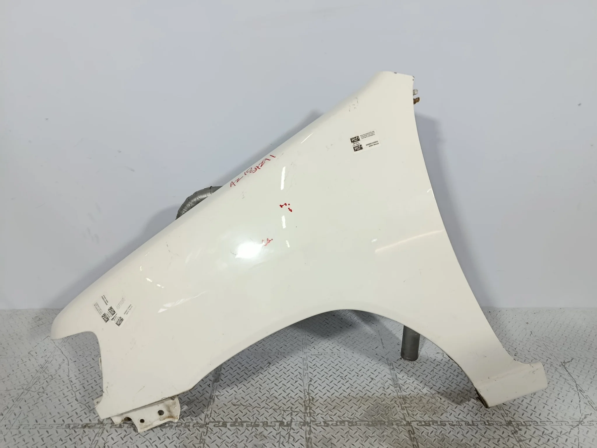 КРЫЛО NISSAN CUBE 631012U736 ПЕРЕДНЕЕ ЛЕВОЕ белый, QM1 S4291