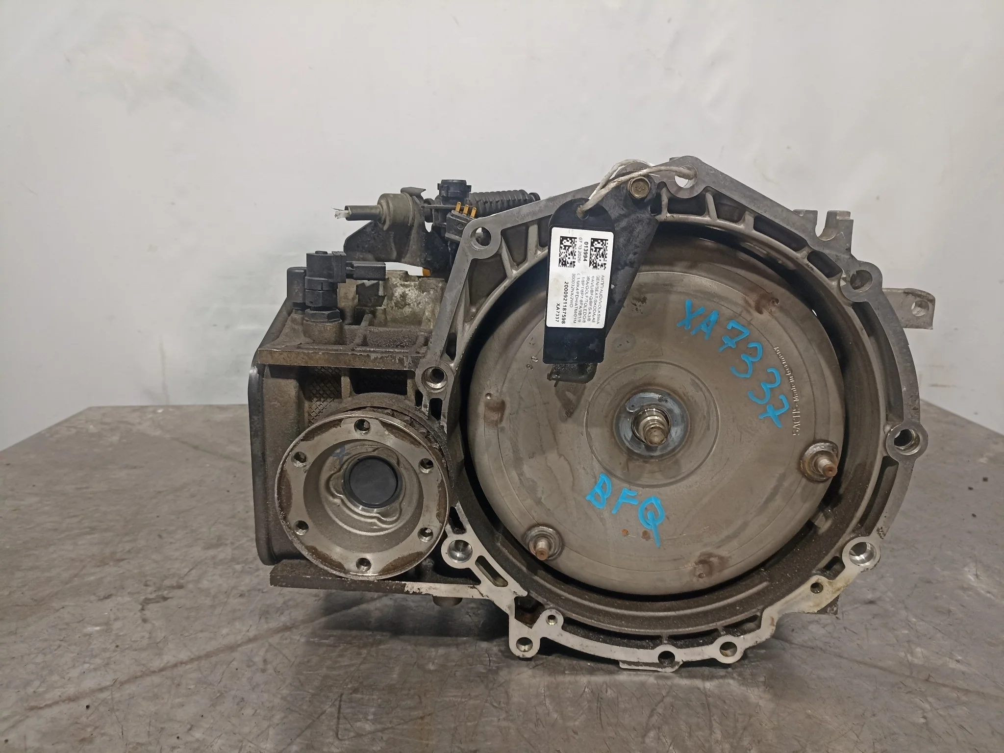 АКПП AUDI VOLKSWAGEN SEAT SKODA AEH AVU BFQ BFS FDH 01M300032NX XA7337