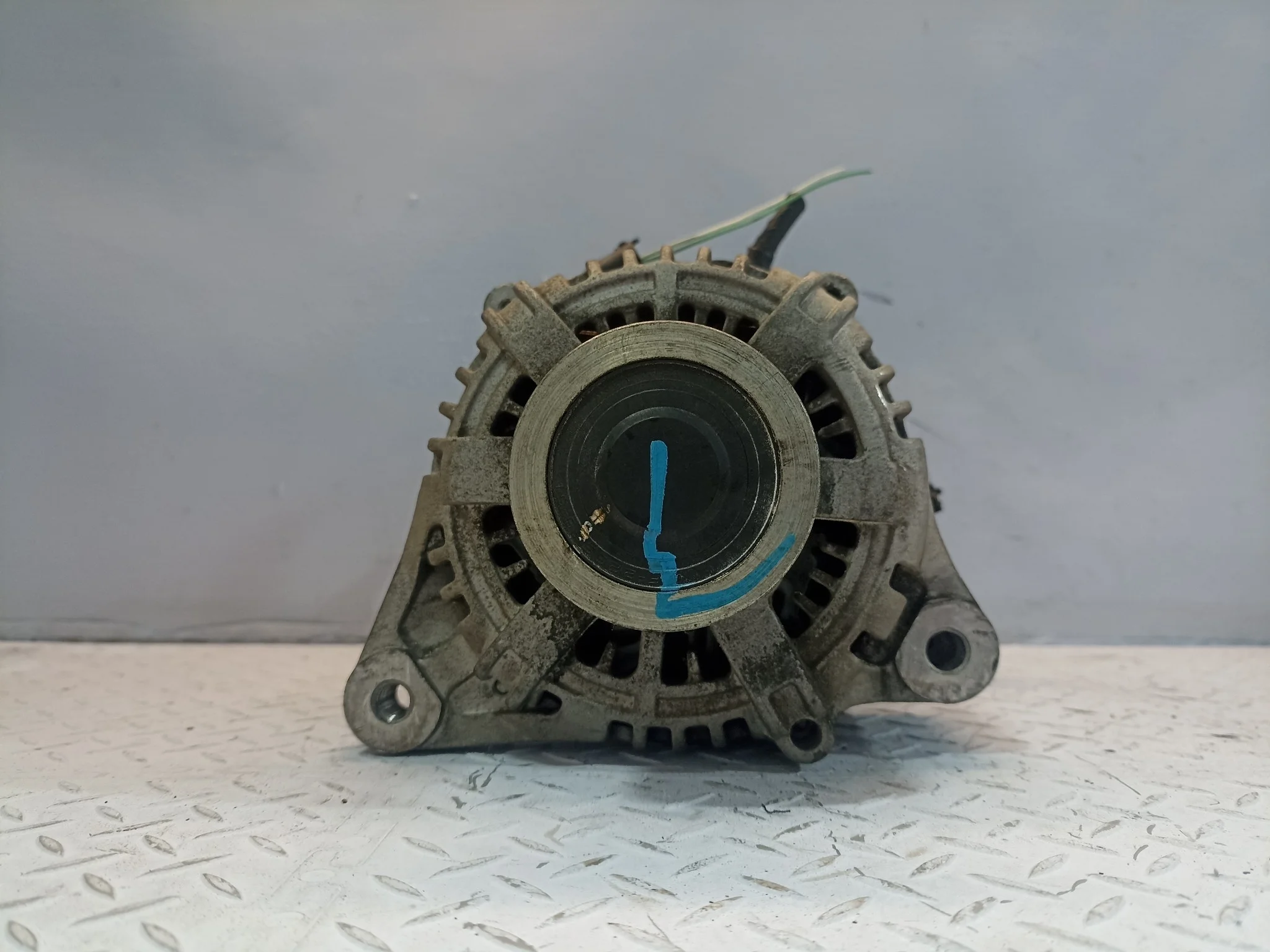 ГЕНЕРАТОР HYUNDAI KIA 3730027012 DY1232Z