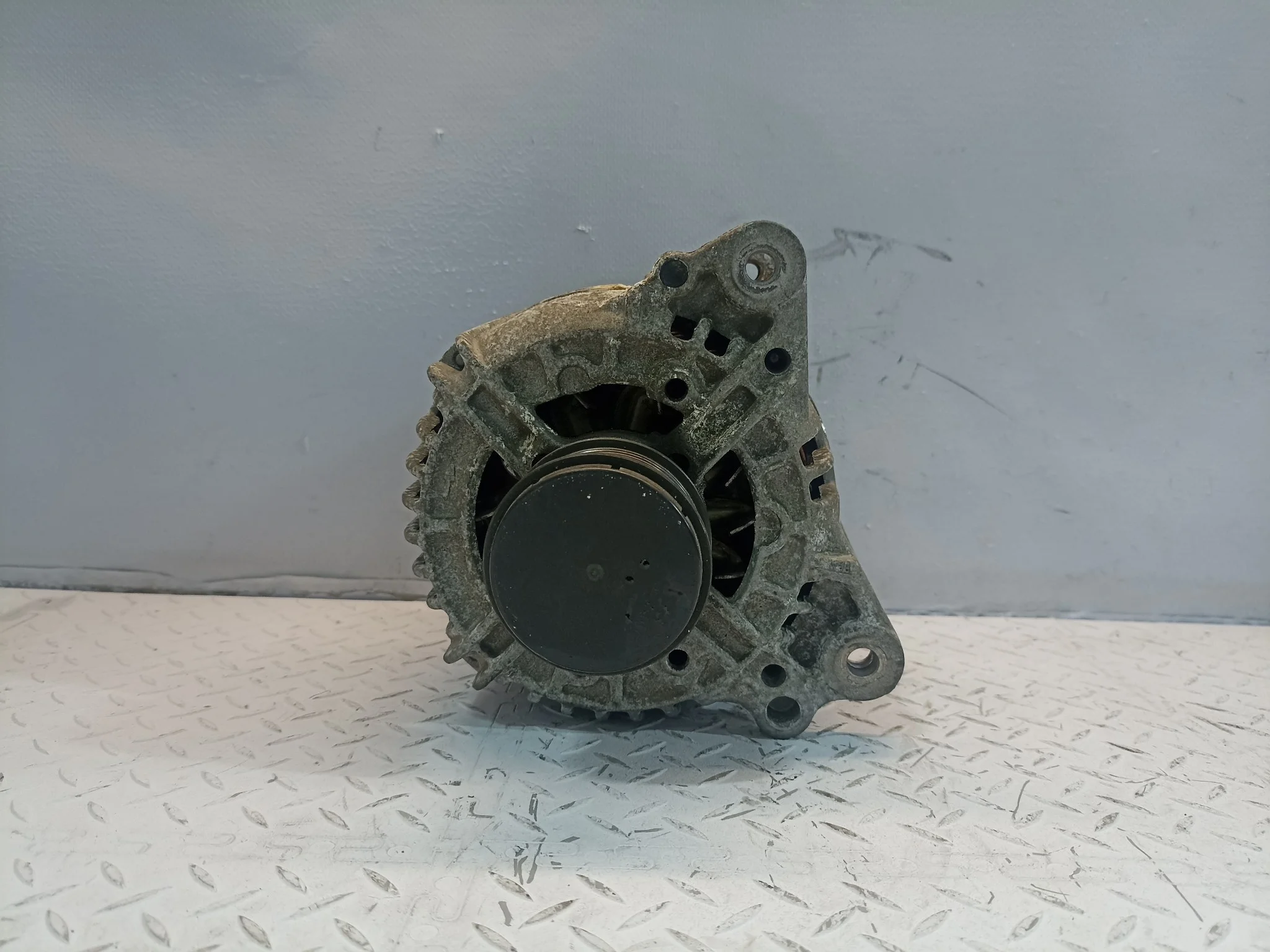 ГЕНЕРАТОР AUDI VOLKSWAGEN CITROEN SEAT SKODA 06F903023F KB1687Z