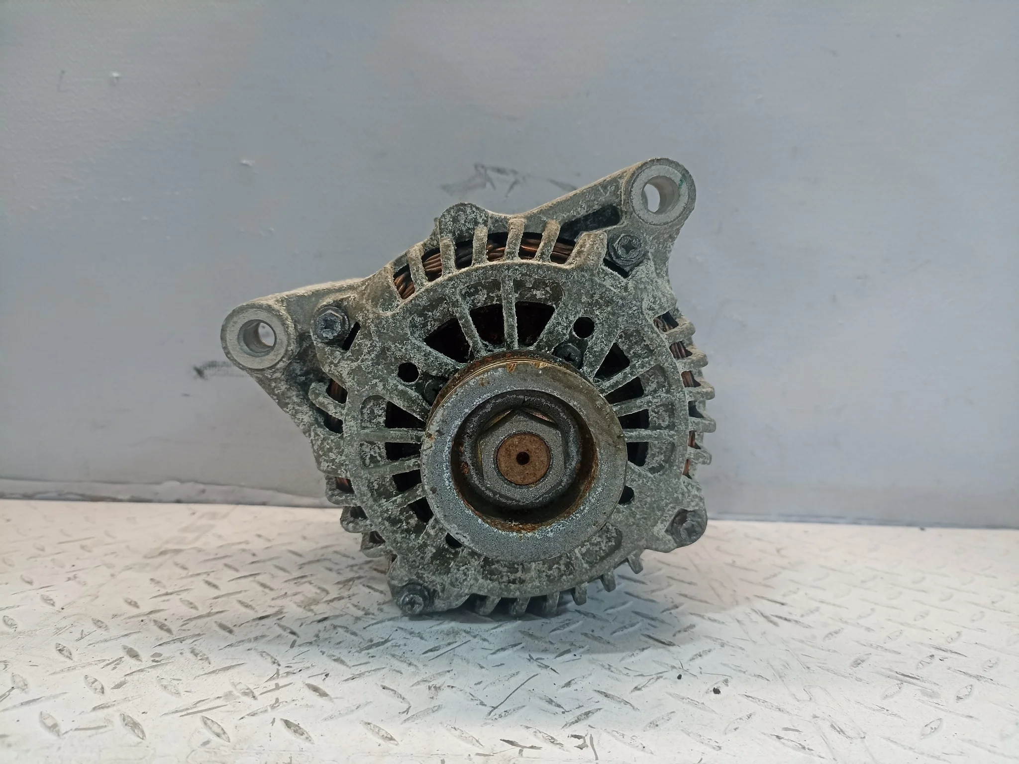 ГЕНЕРАТОР PEUGEOT CITROEN MINI 57056N XA7041Z