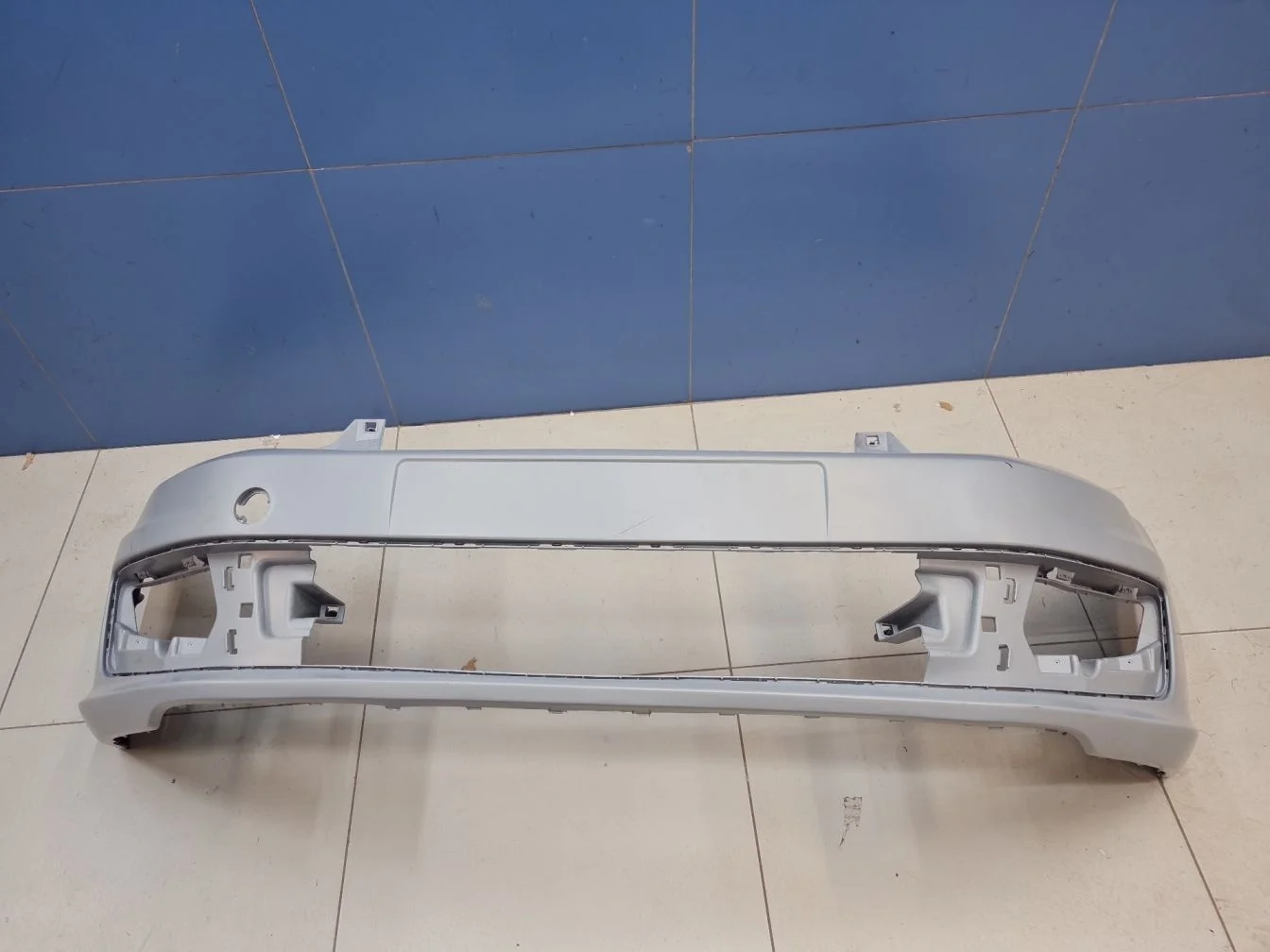 Бампер передний для Volkswagen Polo Sedan 2011-