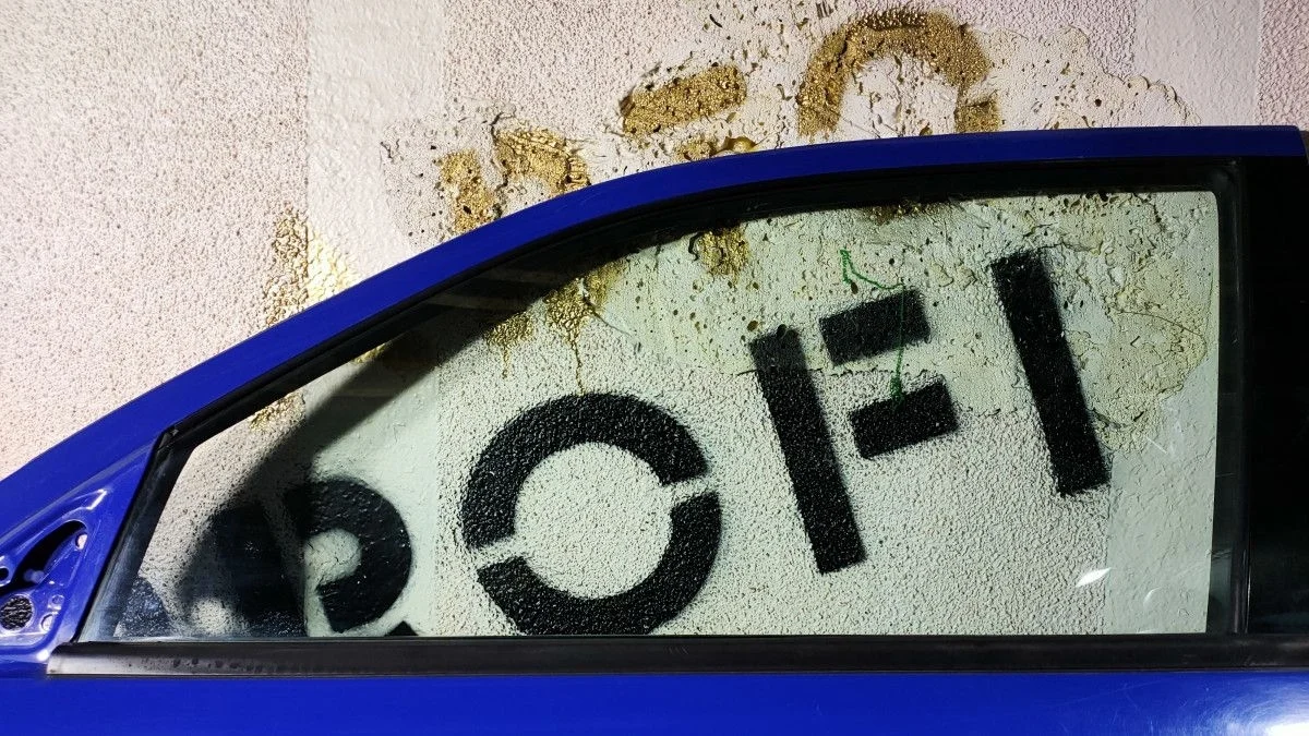 Стекло двери передней левой Mitsubishi Outlander I