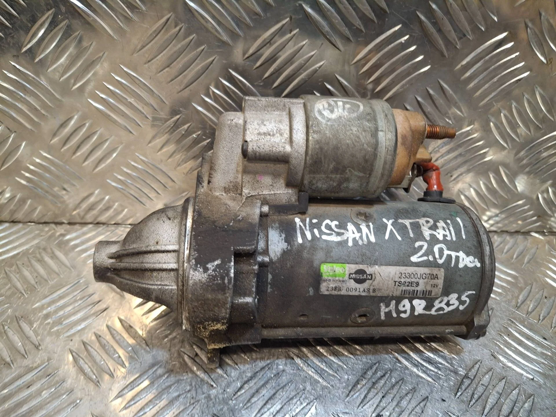 стартер Nissan Navara D23