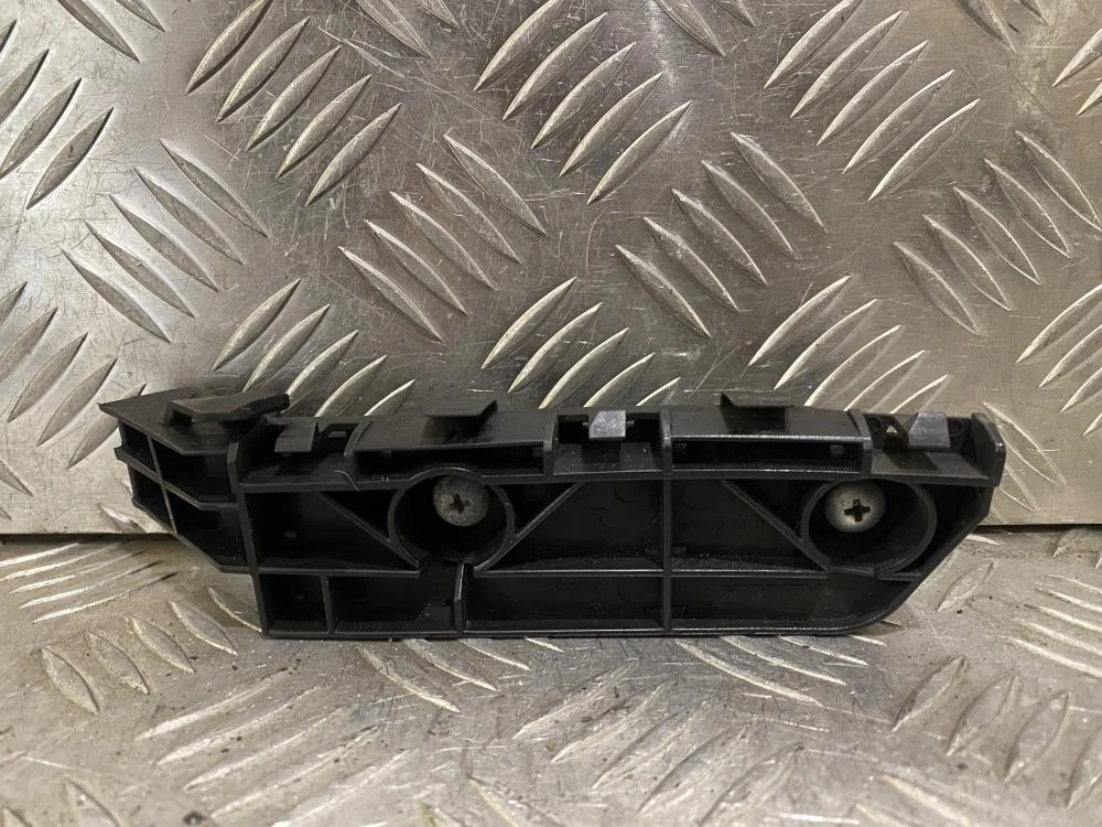 Направляющая переднего бампера правая для Honda CR-V 3 RE 2006-2012