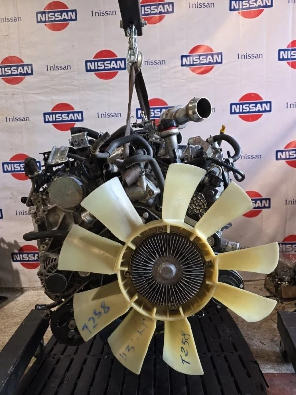 Двигатель Nissan Navara 2014 1010200Q3R D40 V9X, передний