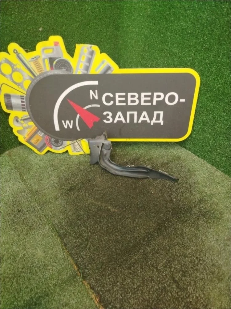 Петля капота Subaru Forester 2018 57260SG0109P S13 FB20B, левая