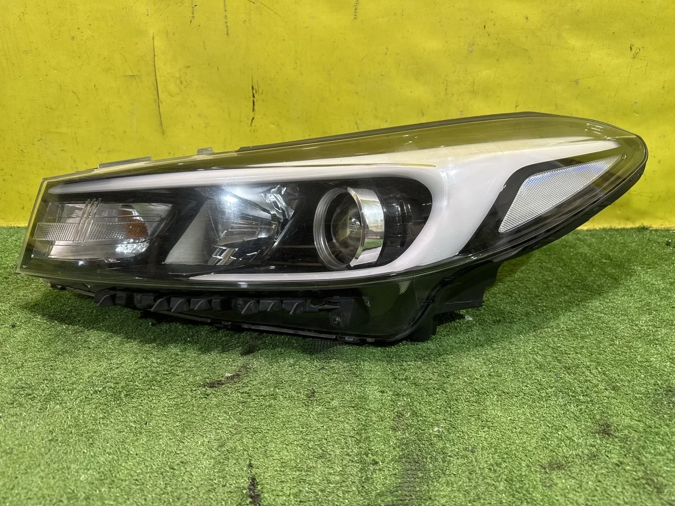 Фара левая  Kia Cerato 3 YD 2016 92101A7500 43742
