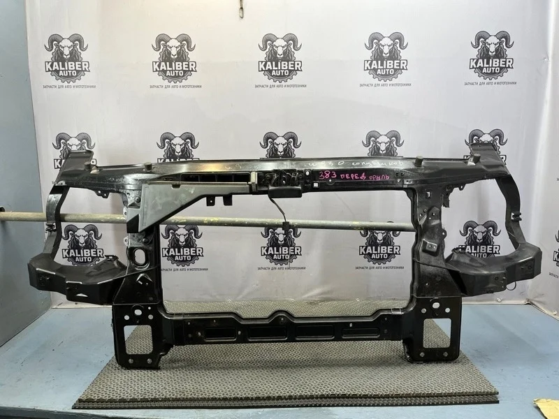 Рамка радиатора/Телевизор Hyundai Grand Starex/H1 2012 641014H000 2.5 D4CB