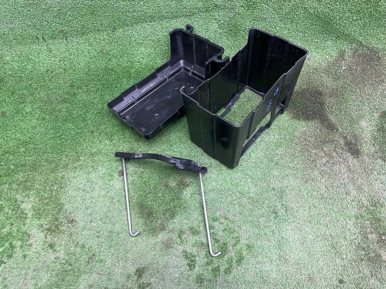 Крепление аккумулятора Honda Accord 2007 CL9