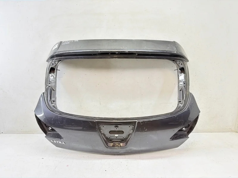 Крышка багажника Opel Astra J
