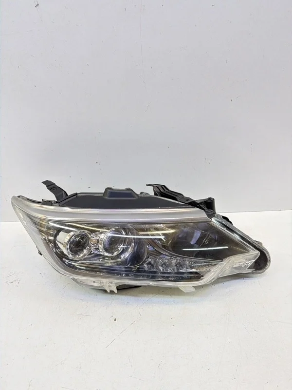 Фара Toyota Camry 2017-2018 55