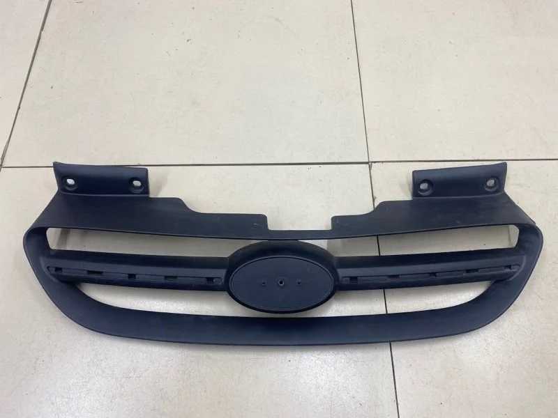 Решетка радиатора Hyundai Getz TB После 2005