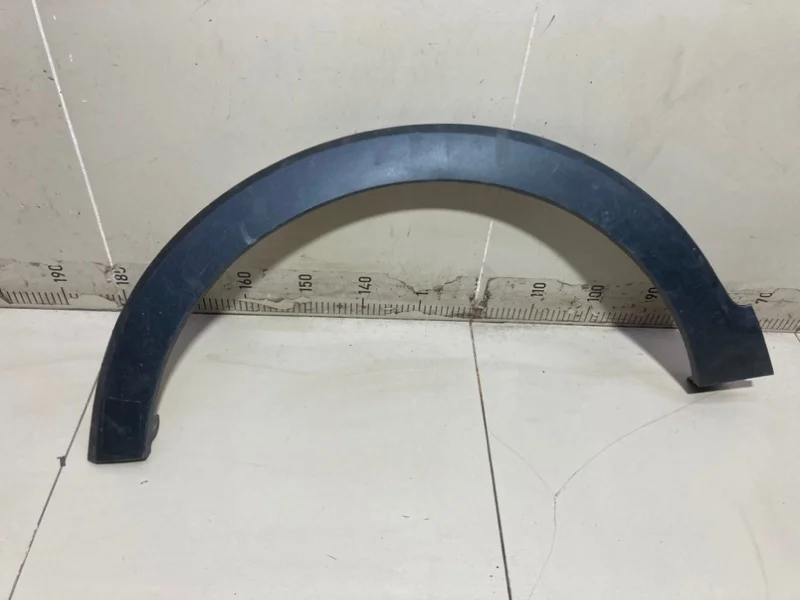 Накладка на крыло передняя левая Renault Kaptur