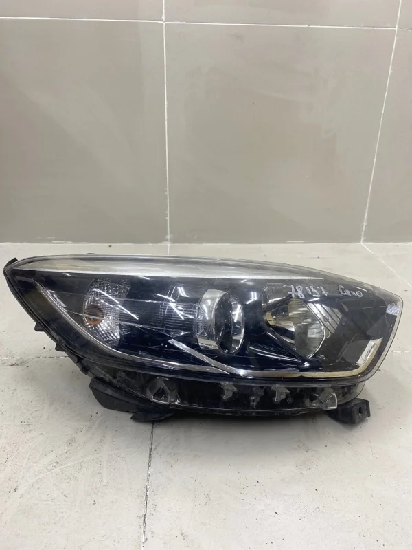 Фара правая Renault Kaptur 2019