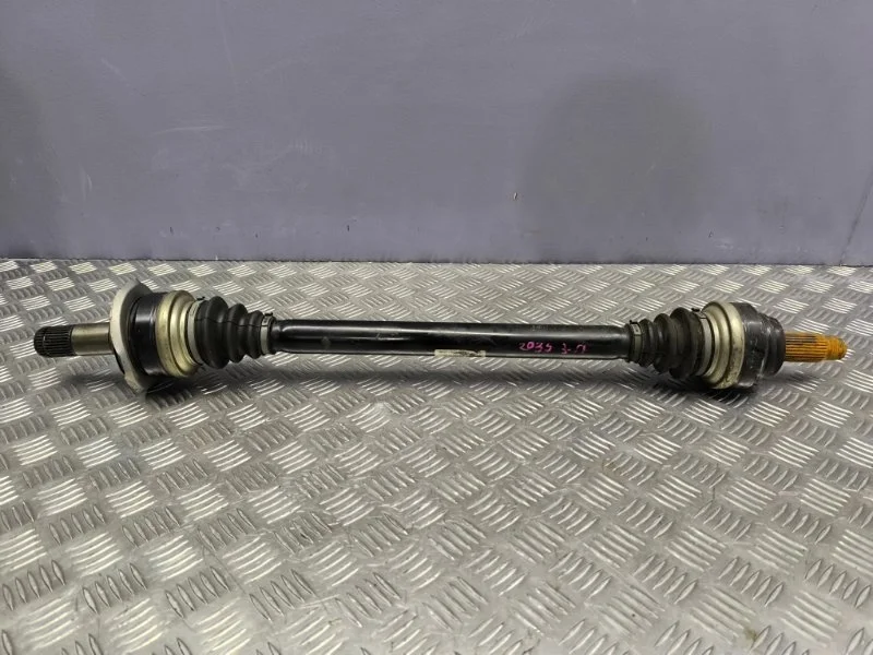 Привод задний правый BMW 6 2011 33207566086 F13 N63B44A