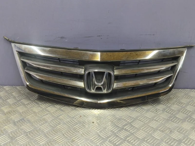 Решетка радиатора Honda Accord 2012 71121TL0G51 CW2 K24A