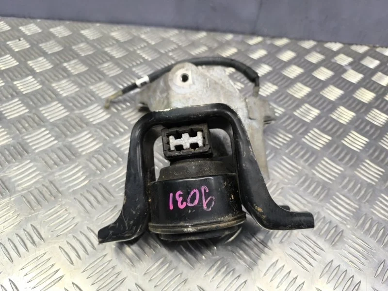 Подушка двигателя Nissan Juke 2011 112101KC0B NF15 MR16DDT