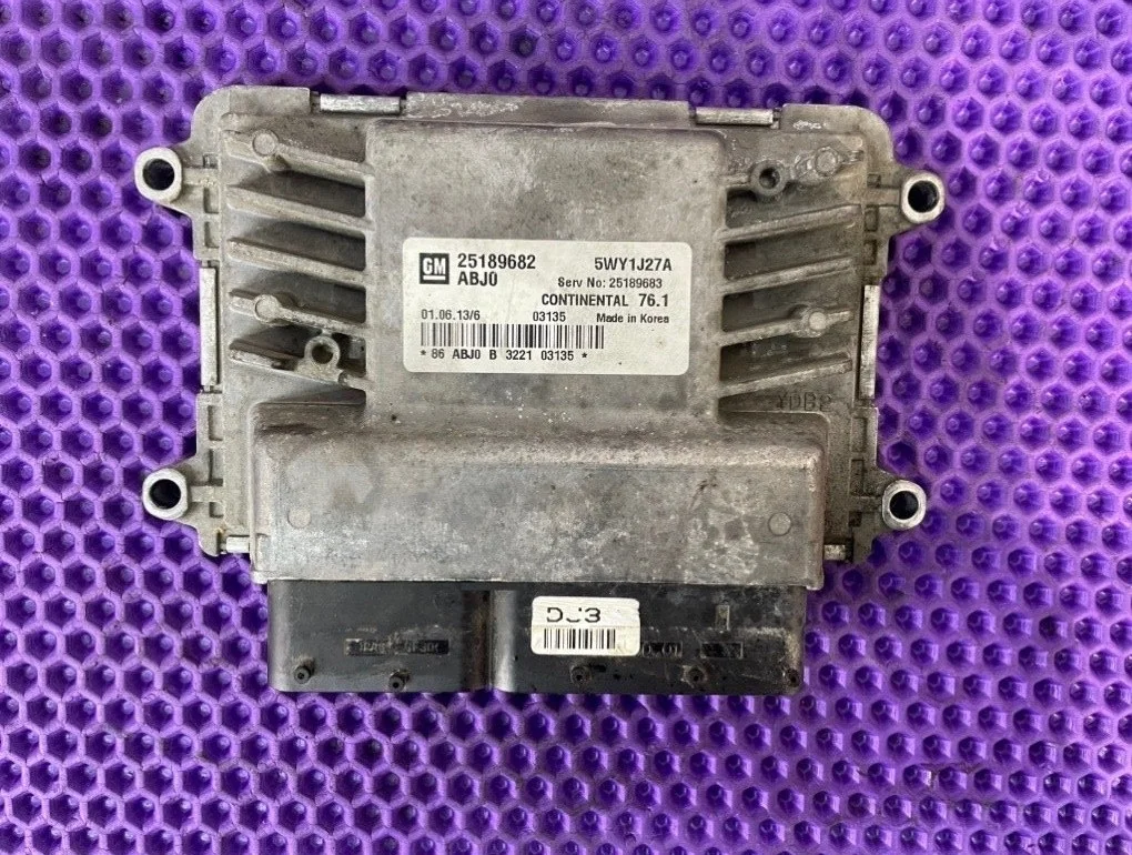 Блок управления двигателем Chevrolet Cruze 1  1.6 F16D4