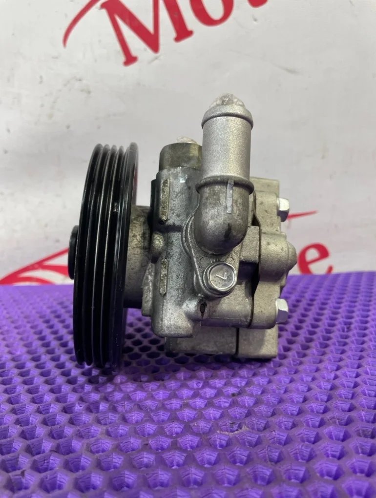 Насос гидроусилителя руля Chevrolet Cruze 1  1.6 F16D4