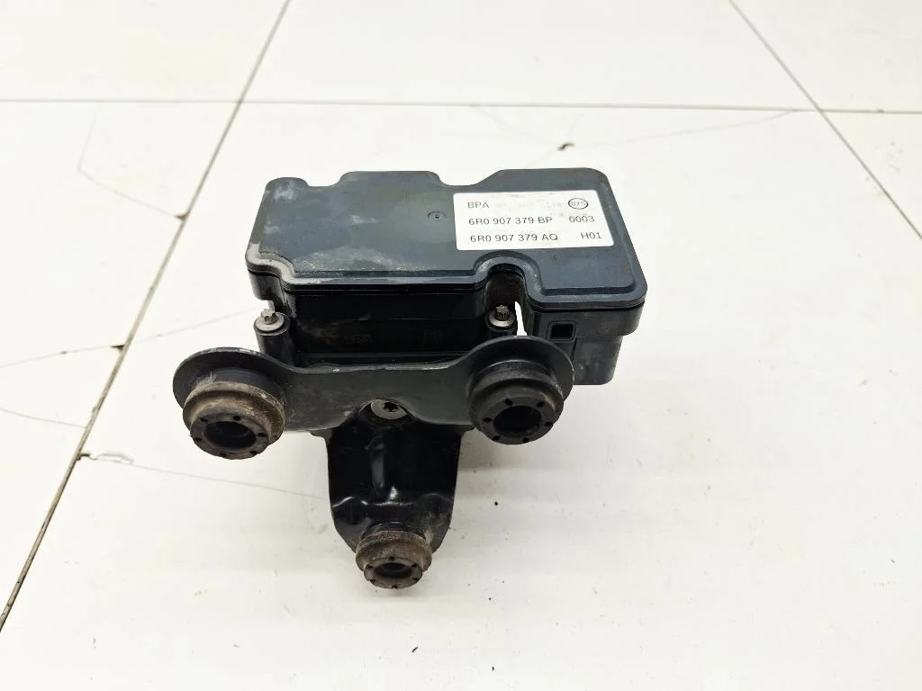 Блок abs Volkswagen Polo 5 2016