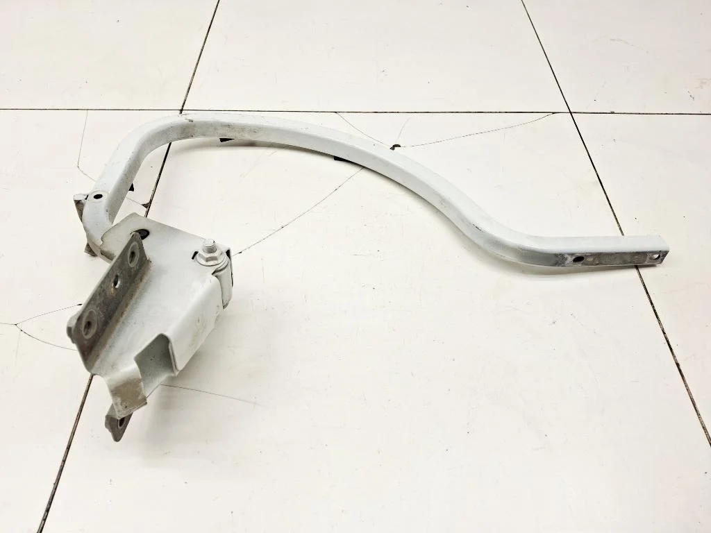 Петля крышки багажника Volkswagen Polo 5 2016