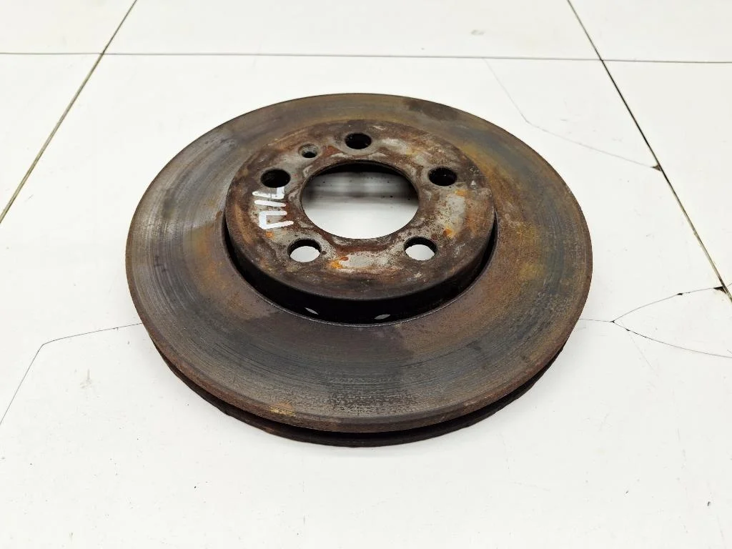 Диск тормозной передний вентилируемый Volkswagen Polo 5 2016