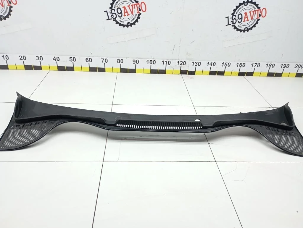 Решетка стеклоочистителя Volkswagen Polo 5 2016