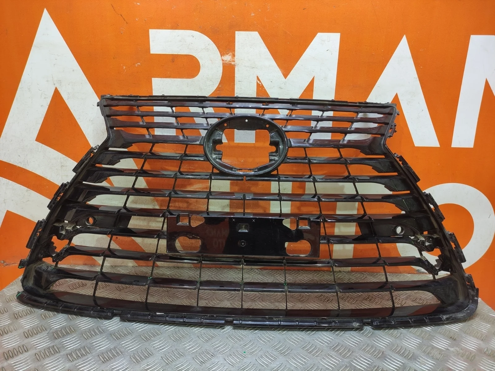 Решетка радиатора LEXUS NX 2017-2021