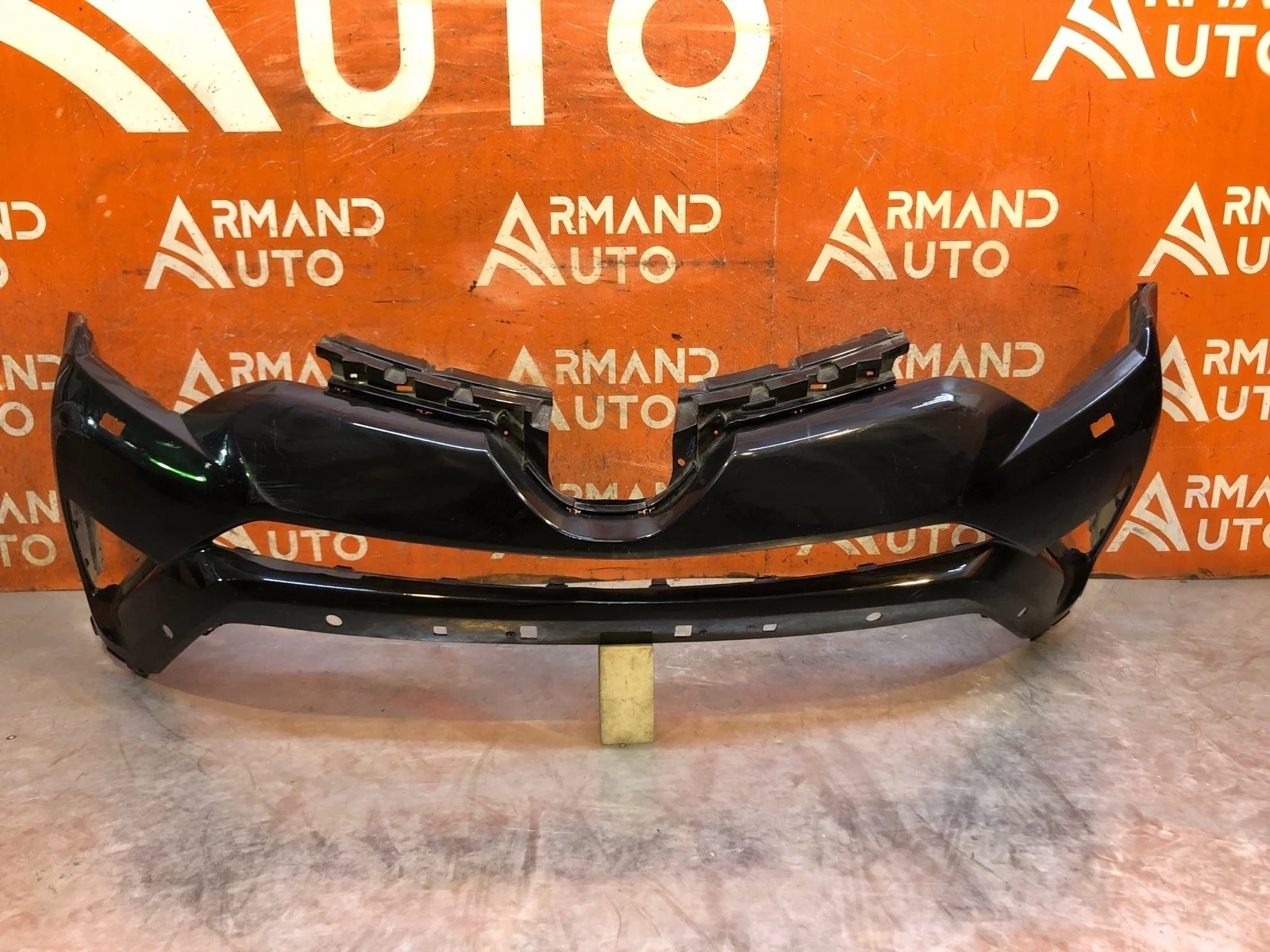 Бампер Toyota RAV4 2015-2019 CA40