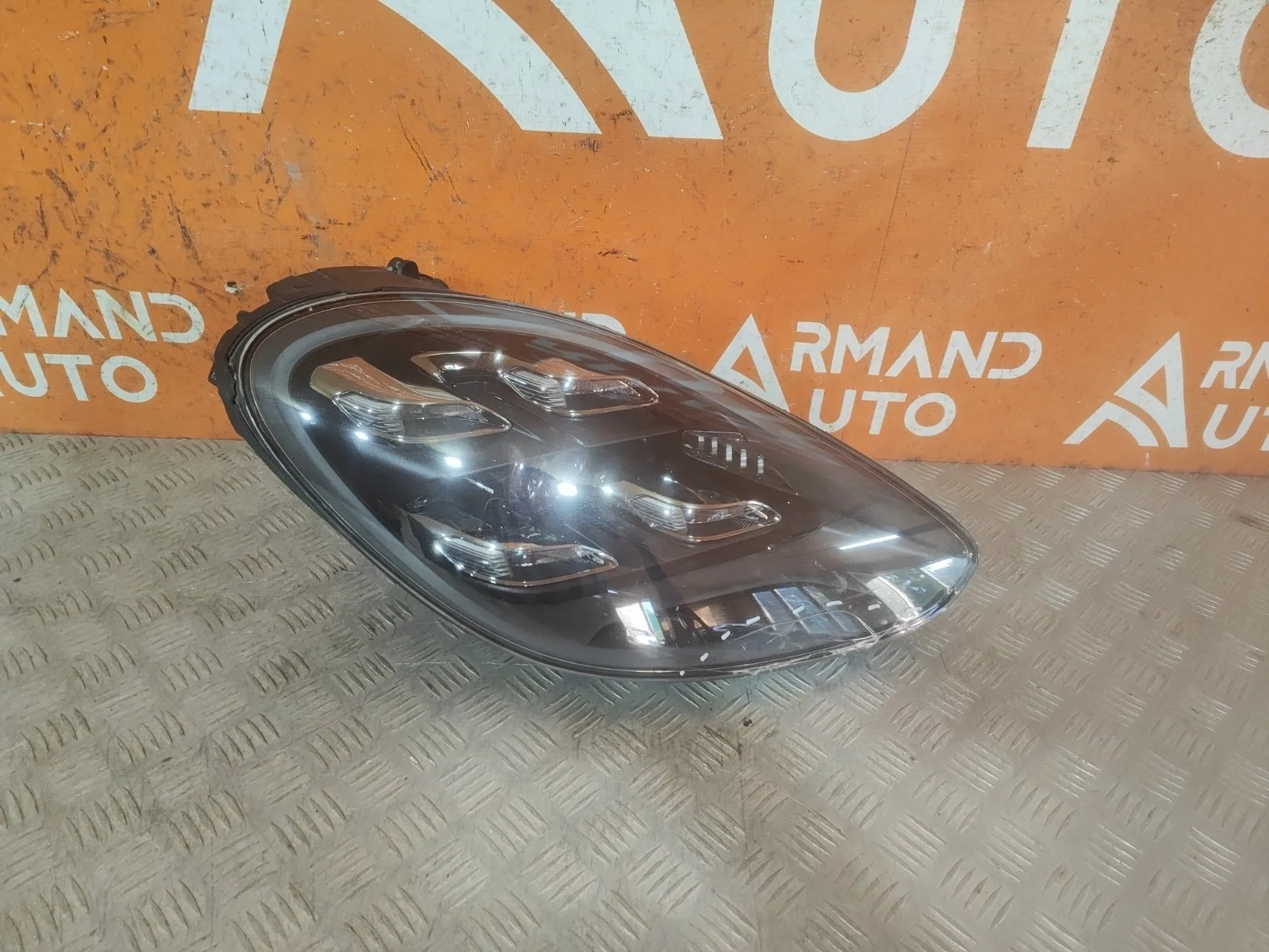 Фара Porsche Panamera 2016-2020 971