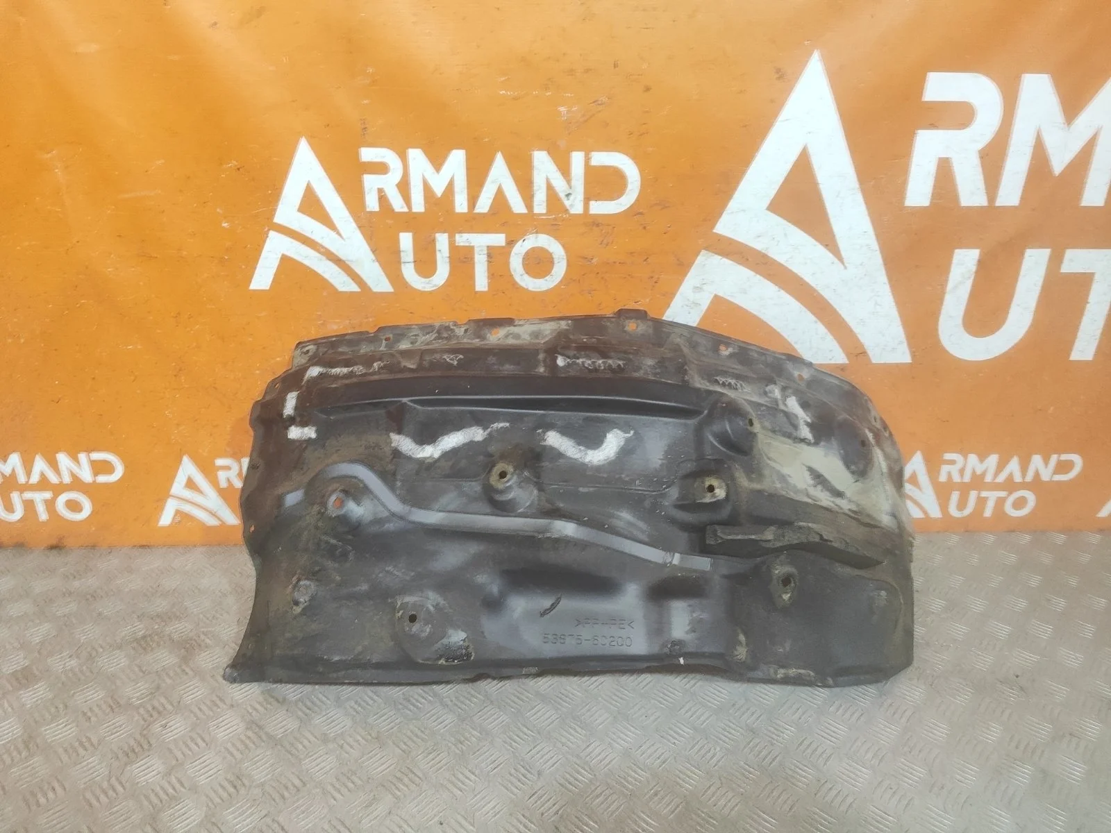 Подкрылок Toyota Land Cruiser 2021-нв 300