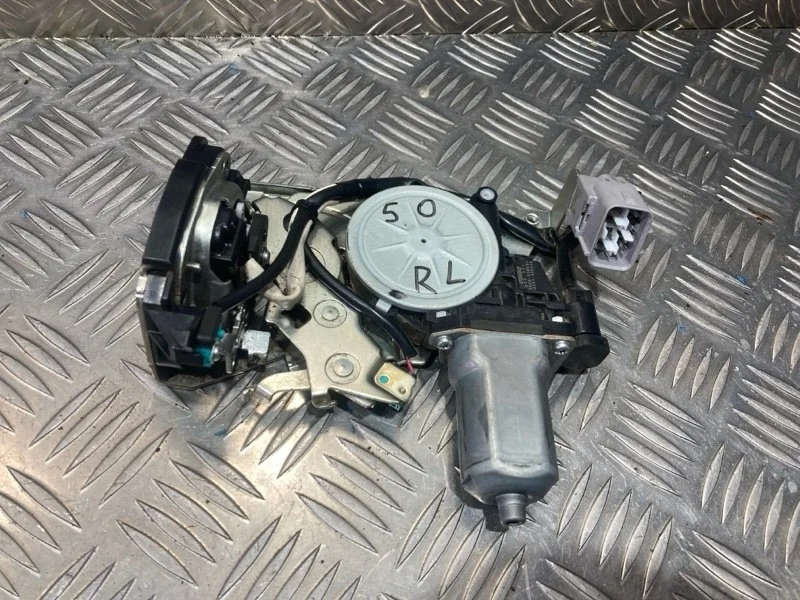 Замок двери багажника LEXUS LX570 2018 6939060061 URJ202 3UR-FE 5.7, задний левый