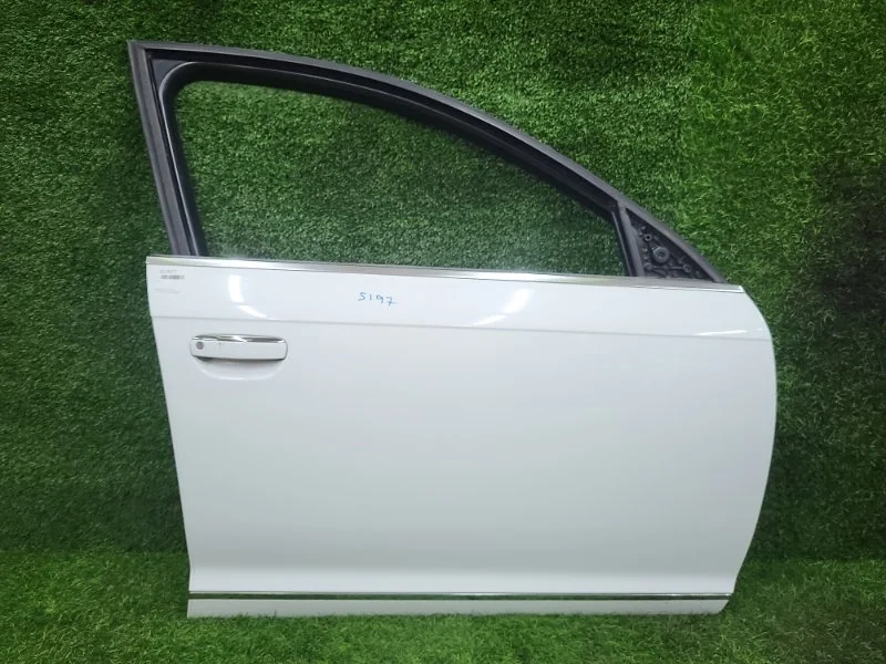 Дверь Audi A6 2010 4F0831052F 4F5 CCE 2.8, передняя правая