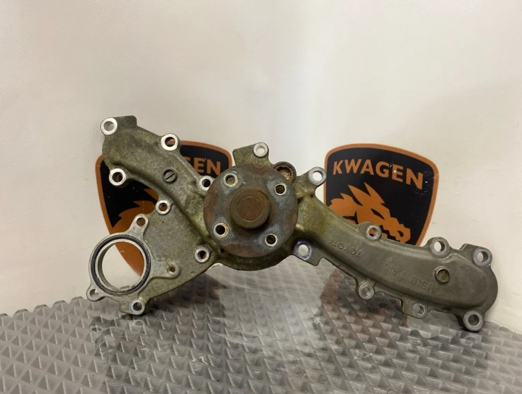 Помпа Toyota Highlander 2008 XU40