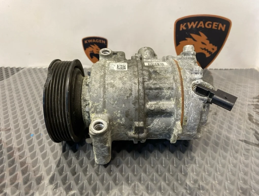 Компрессор кондиционера Audi Q5 2013 8R