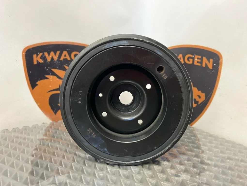 Шкив коленвала Audi Q3 2013 8U