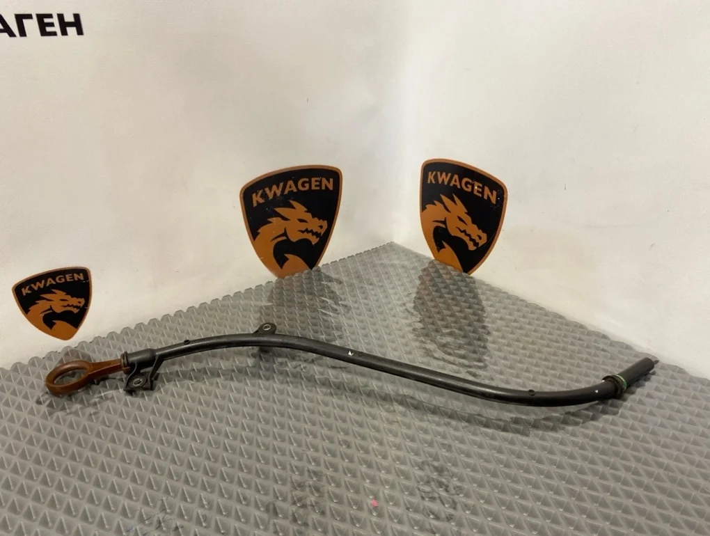 Щуп масляный двс Audi Q3 2013 8U