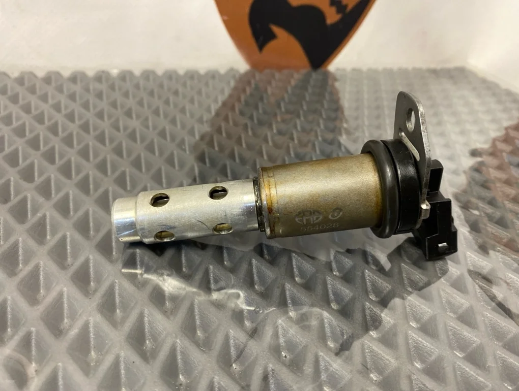 Клапан электромагнитный фаз грм BMW X6 2010 E71