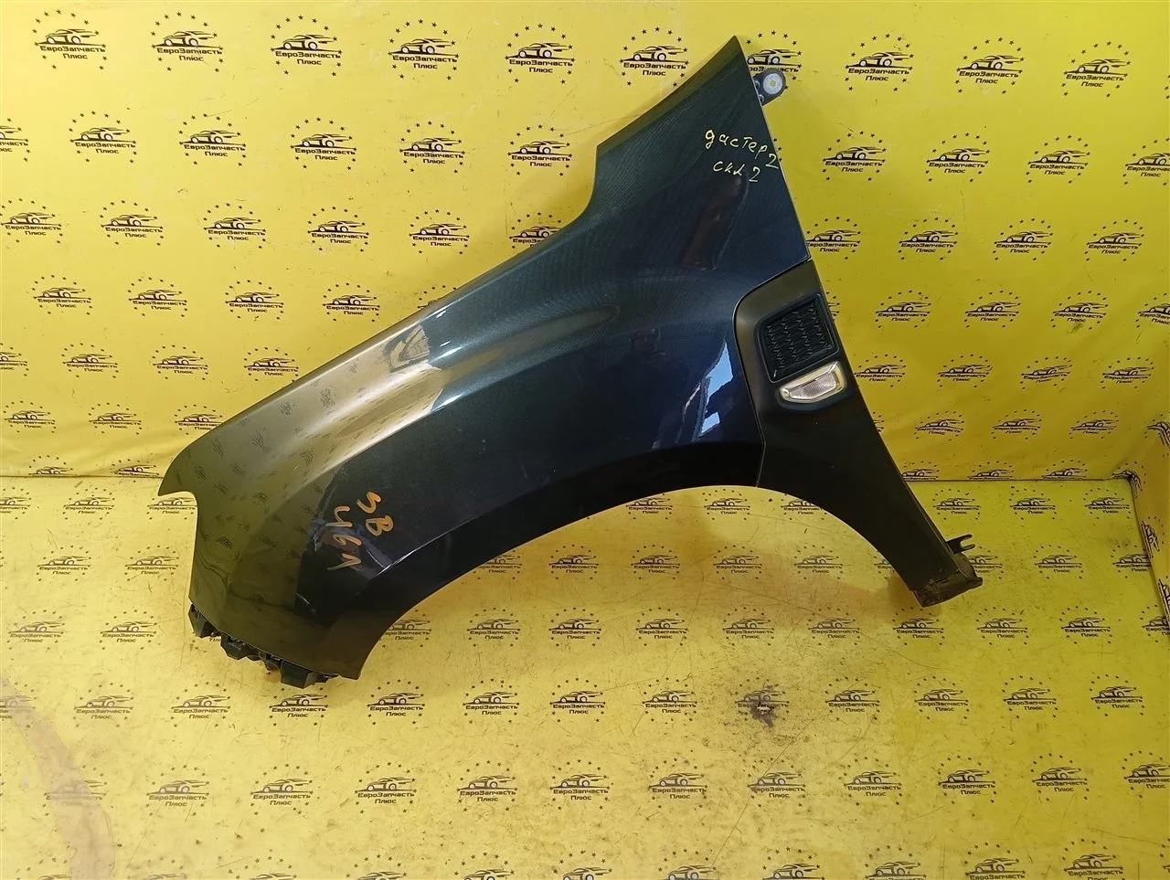 Крыло Renault Duster 631019305R, переднее левое