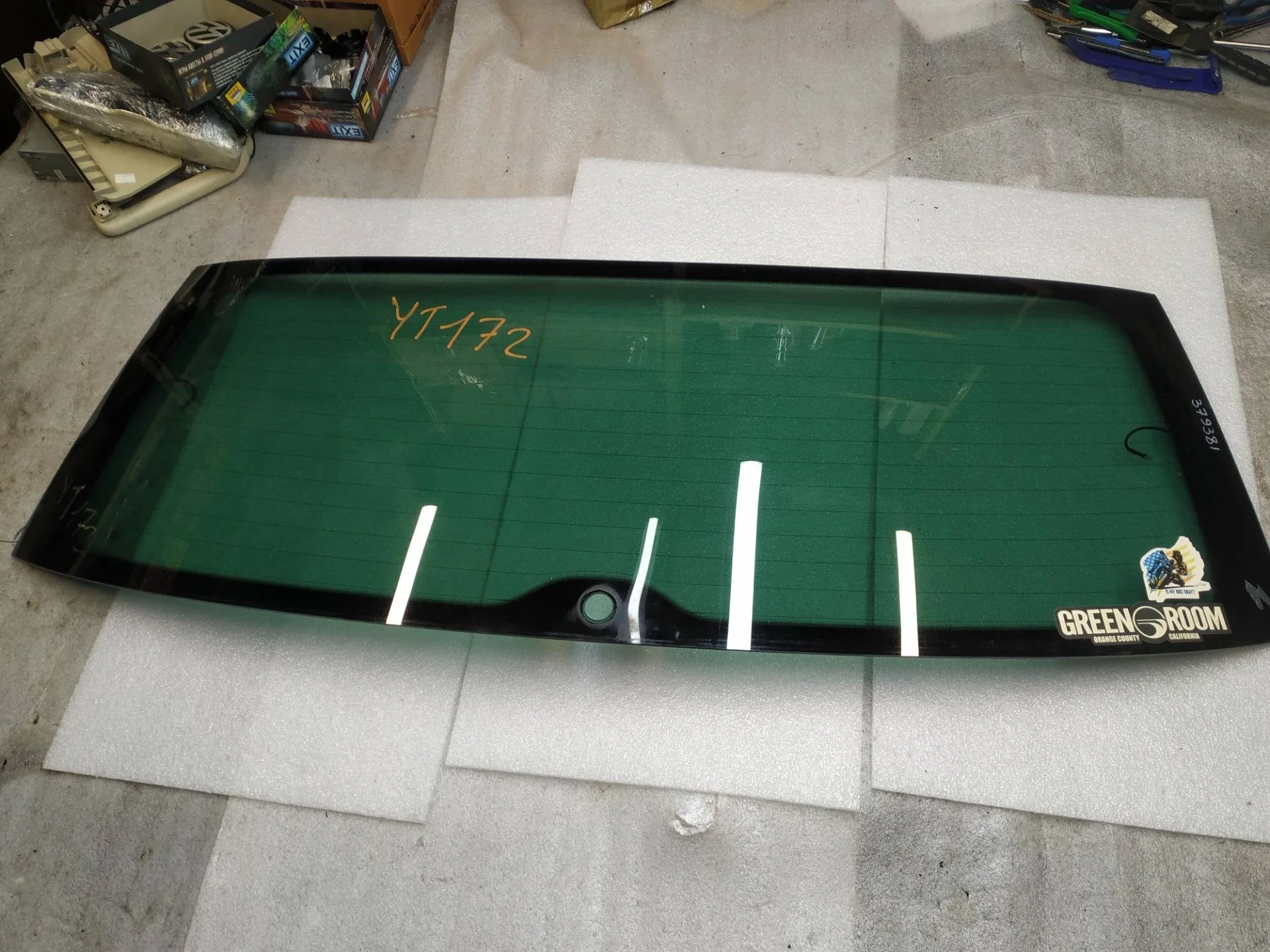 стекло кузовное заднее Volkswagen Touareg 2 7P6 2011