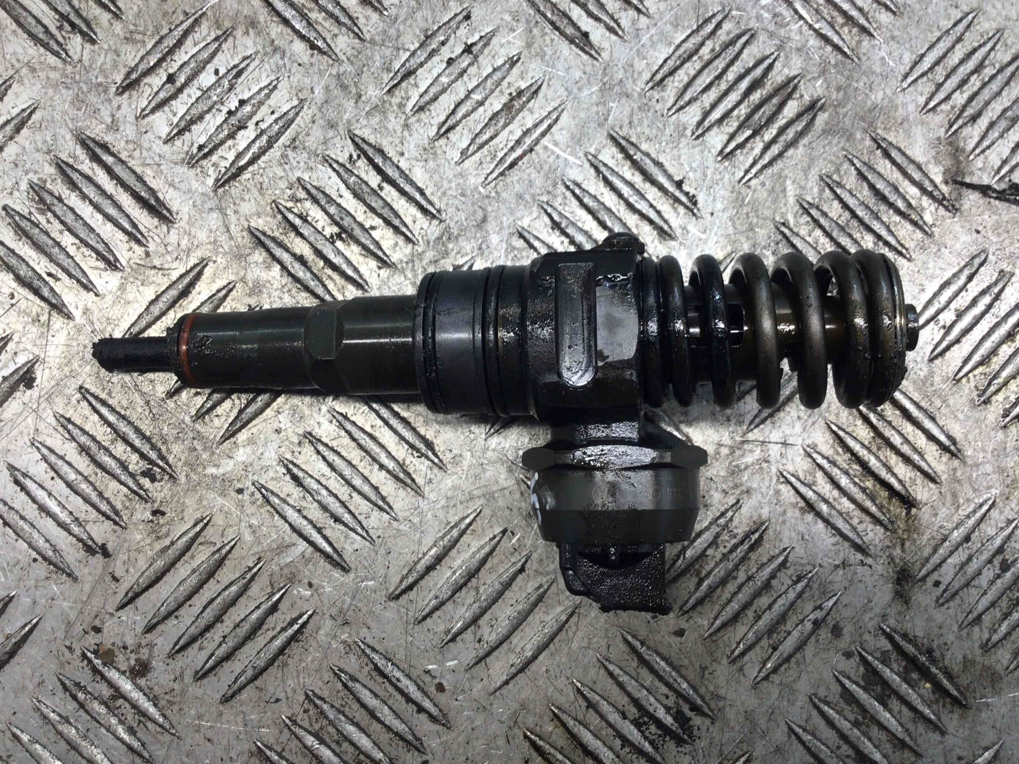 Форсунка Volkswagen Touareg 1 поколение 2002-2007 дизель 2.5 TDI Автомат Внедорожник