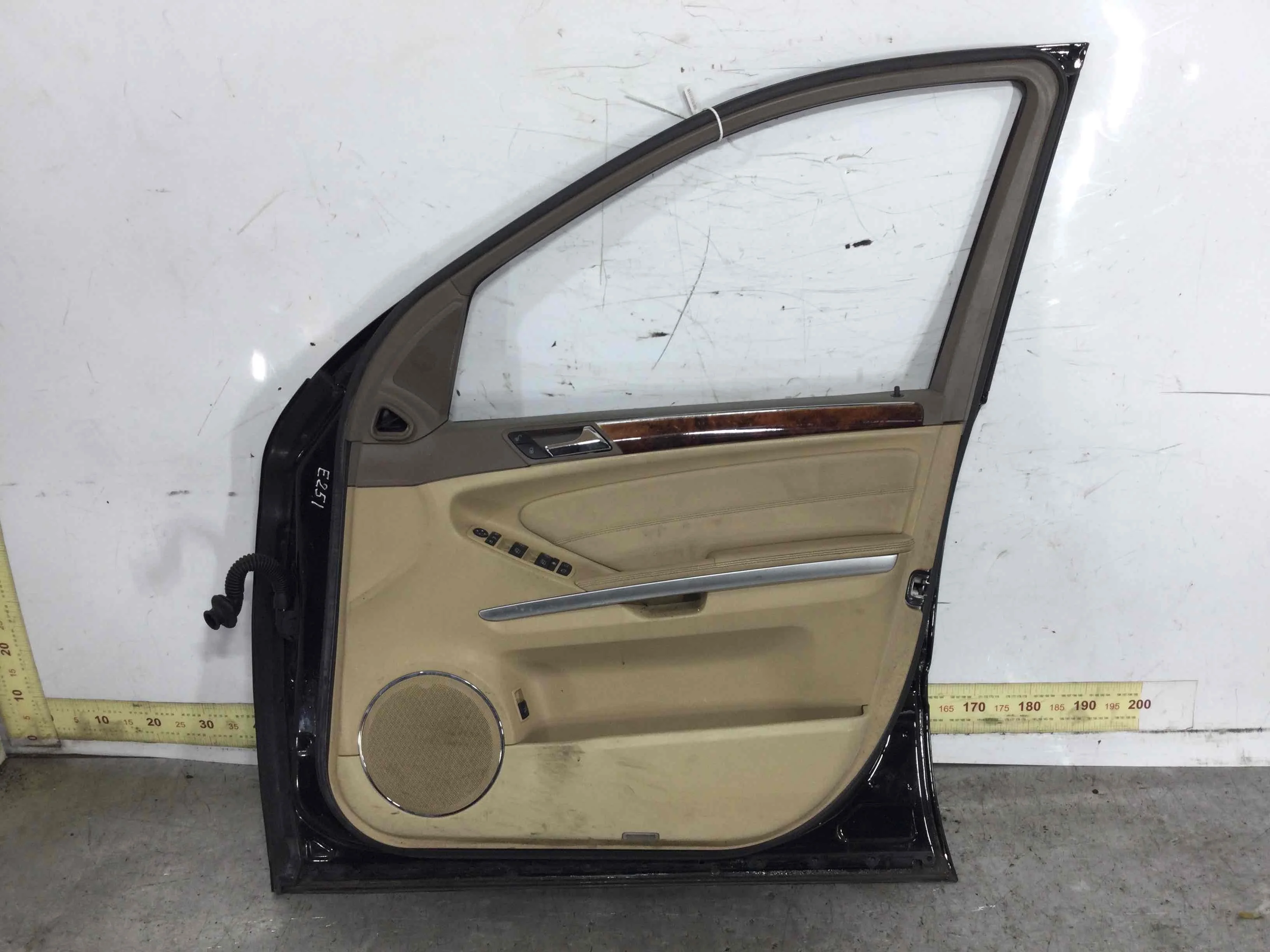 Дверь передняя правая Mercedes GL X164 (2006-2009) дизель 4.0 CDI Автомат Внедорожник