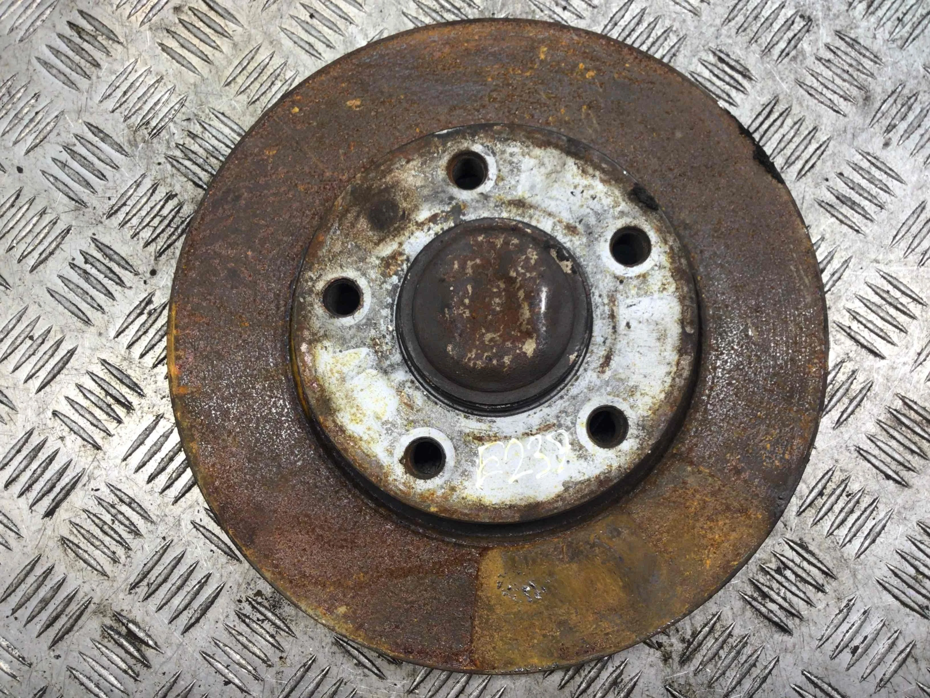 Диск тормозной задний Volkswagen Touareg 1 поколение 2002-2007 дизель 2.5 TDI Автомат Внедорожник